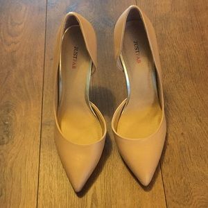 Nude medium/high pumps